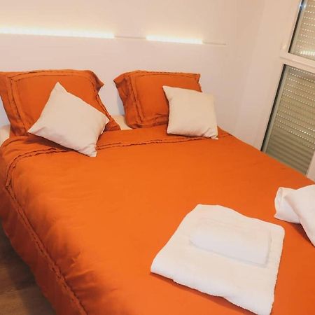T3 Au Centre Ville Avec Balcon, Parking Gratuit Quimper Exteriér fotografie